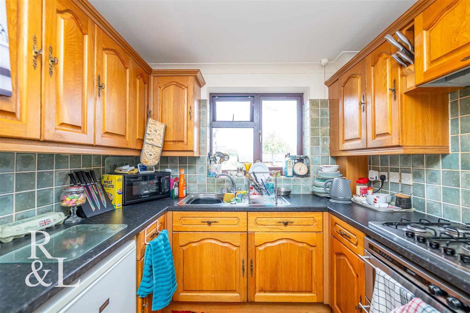Tutbury Avenue, Perton, Wolverhampton image 4
