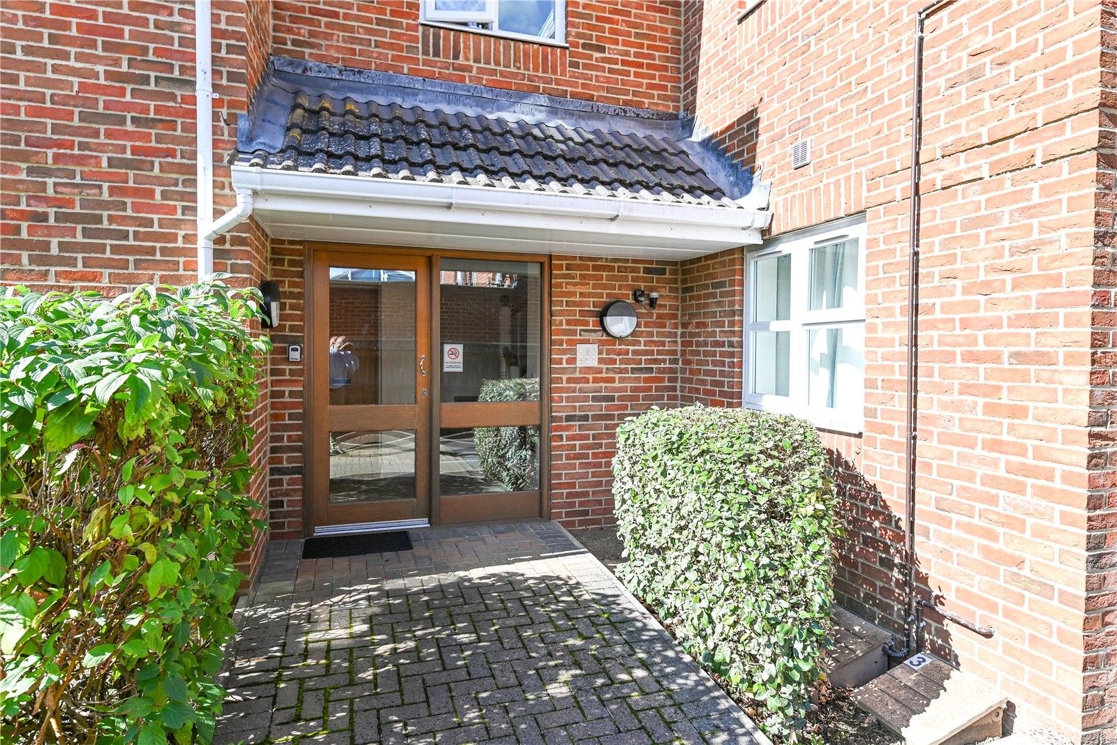 Manor Road, New Milton, Hampshire image 10