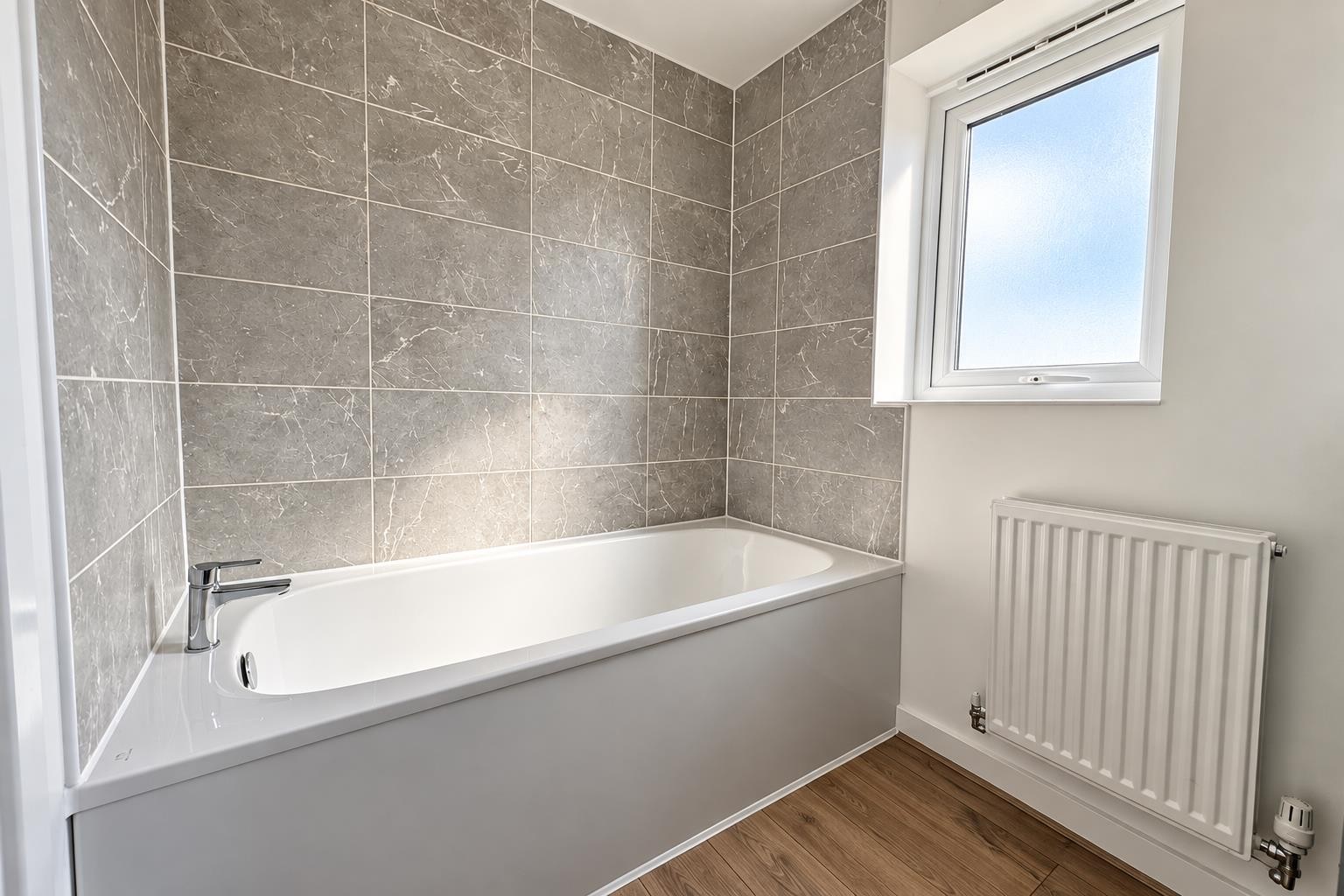 CHAIN FREE - Woodpecker Drive, Rothwell, Kettering image 8