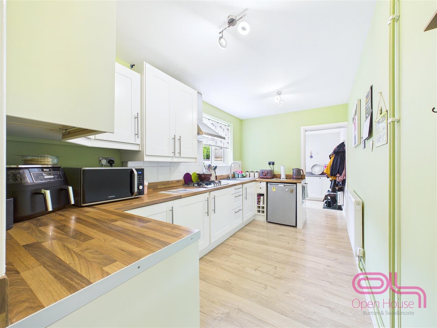 Mear Greaves Lane, Burton-On-Trent image 10