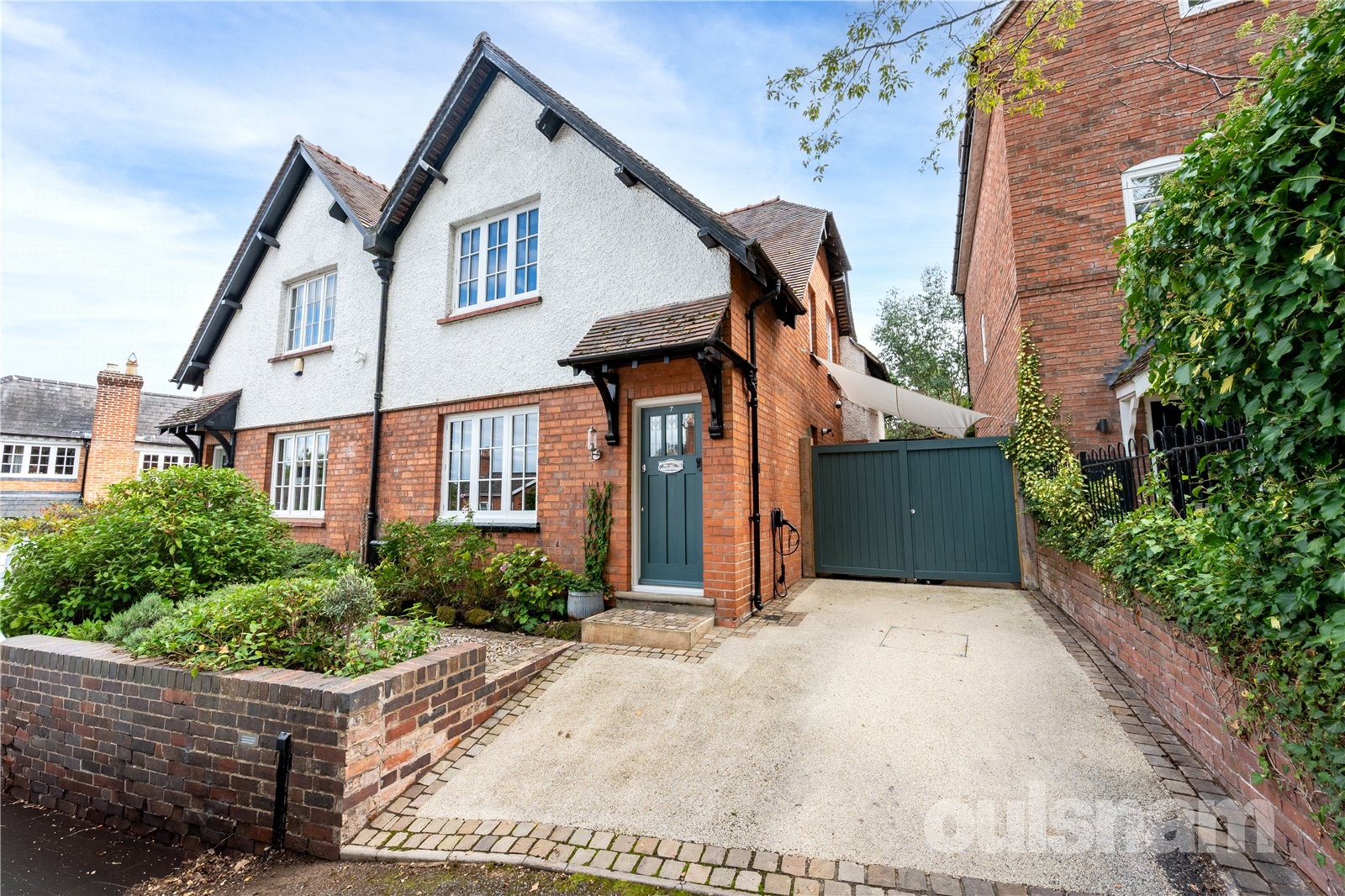 Bear Hill, Alvechurch, Birmingham image 1