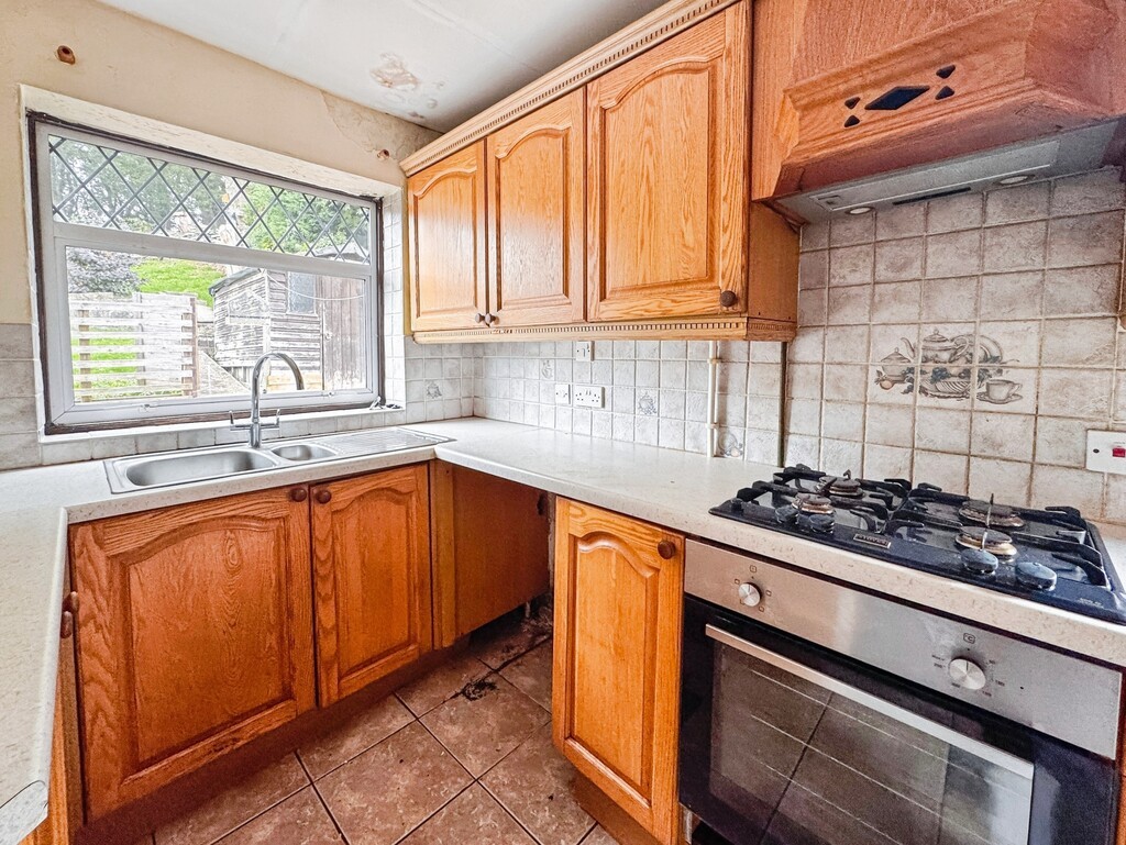 Westwood Drive, Treharris image 7