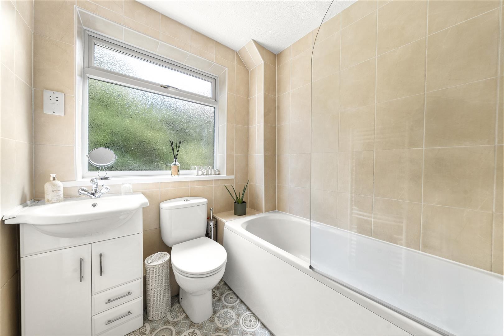 Greenacre Park Rise, Rawdon image 16