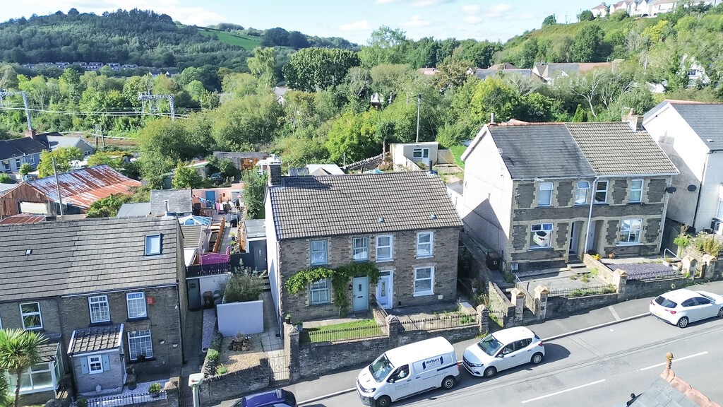 Bedwlwyn Road, Ystrad Mynach image 1
