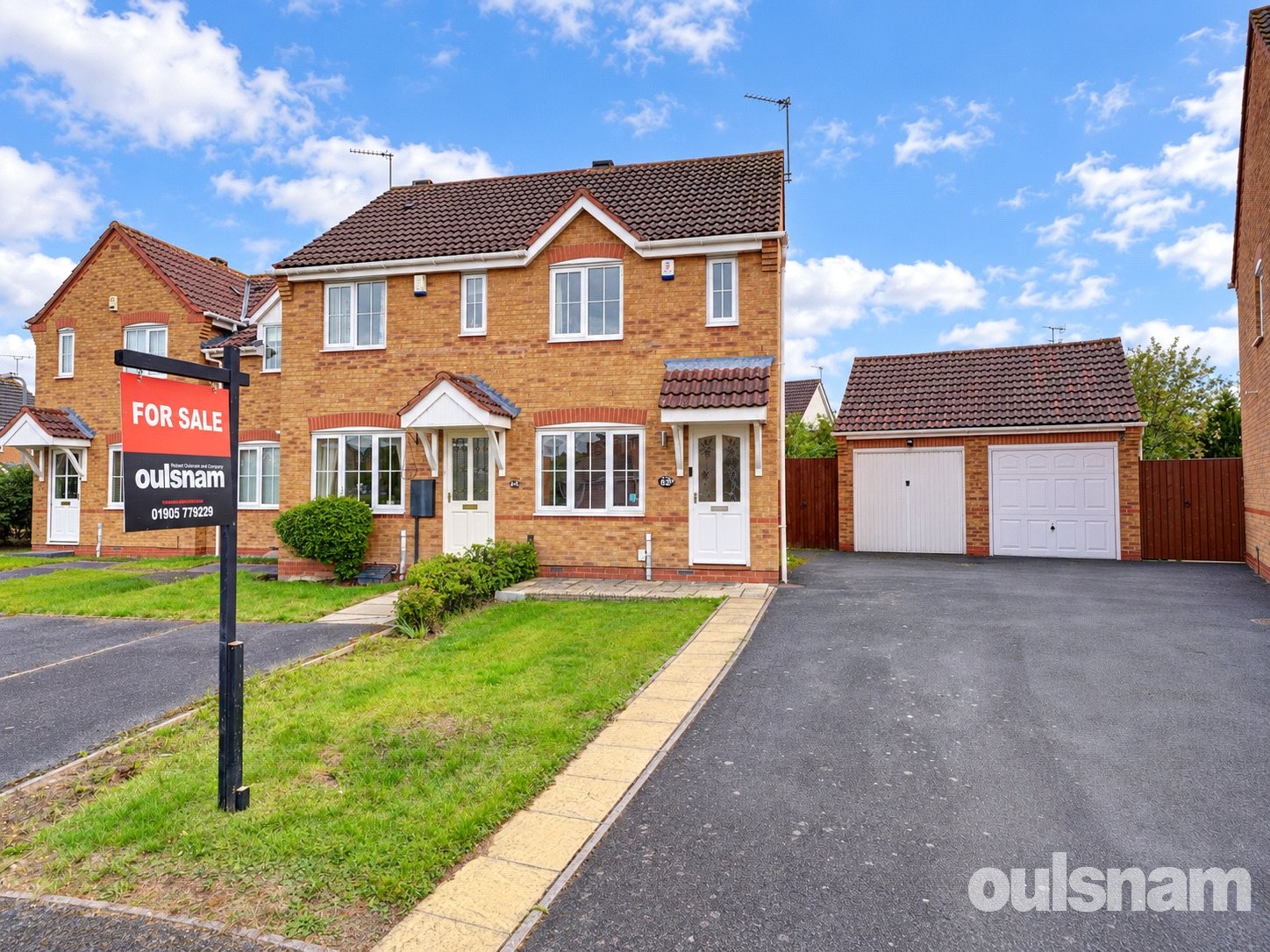 Showell Green, Droitwich, Worcestershire image 1