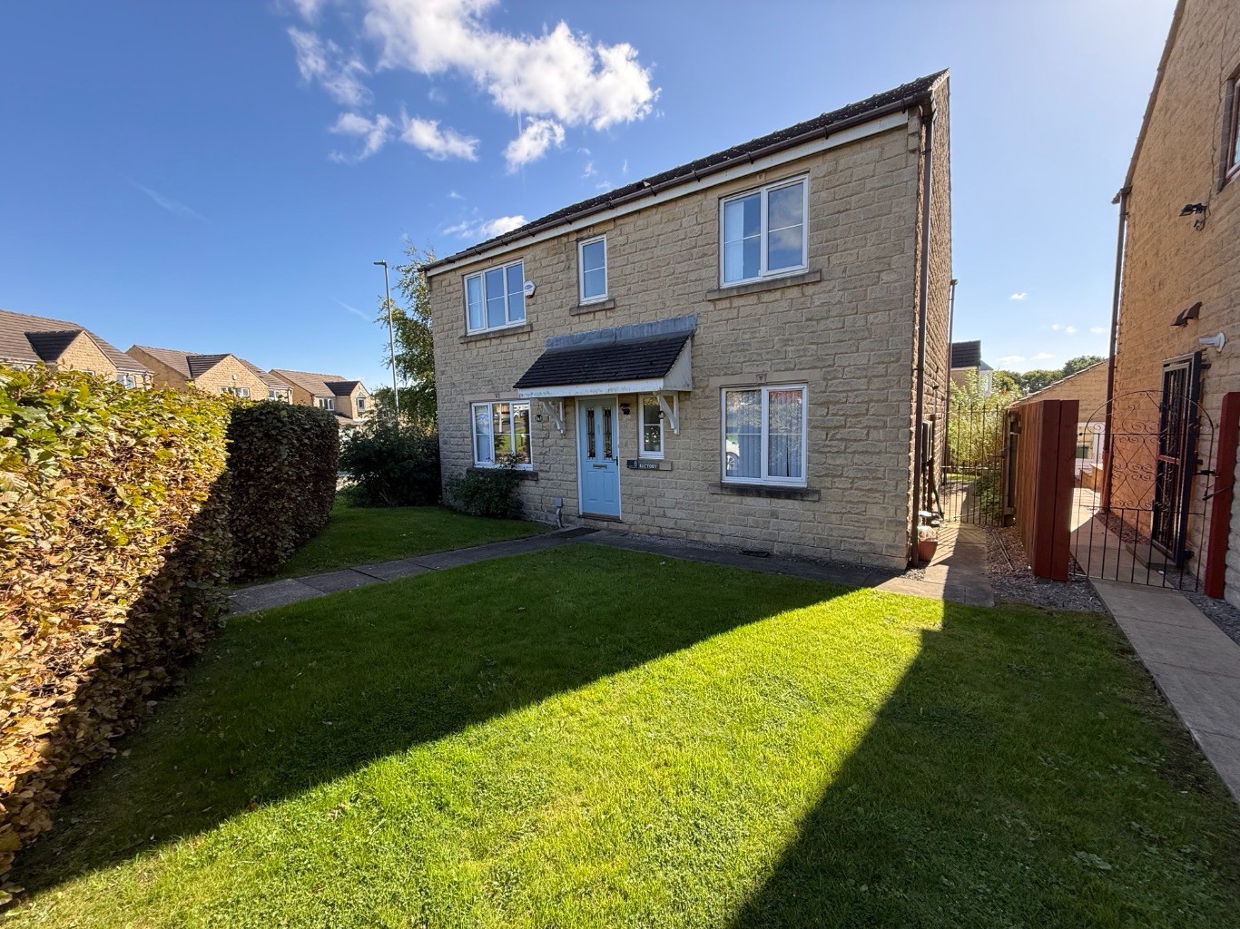 Red Wing Drive, Clayton, BD6 image 1