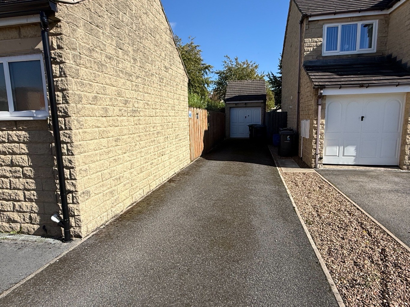 Red Wing Drive, Clayton, BD6 image 12