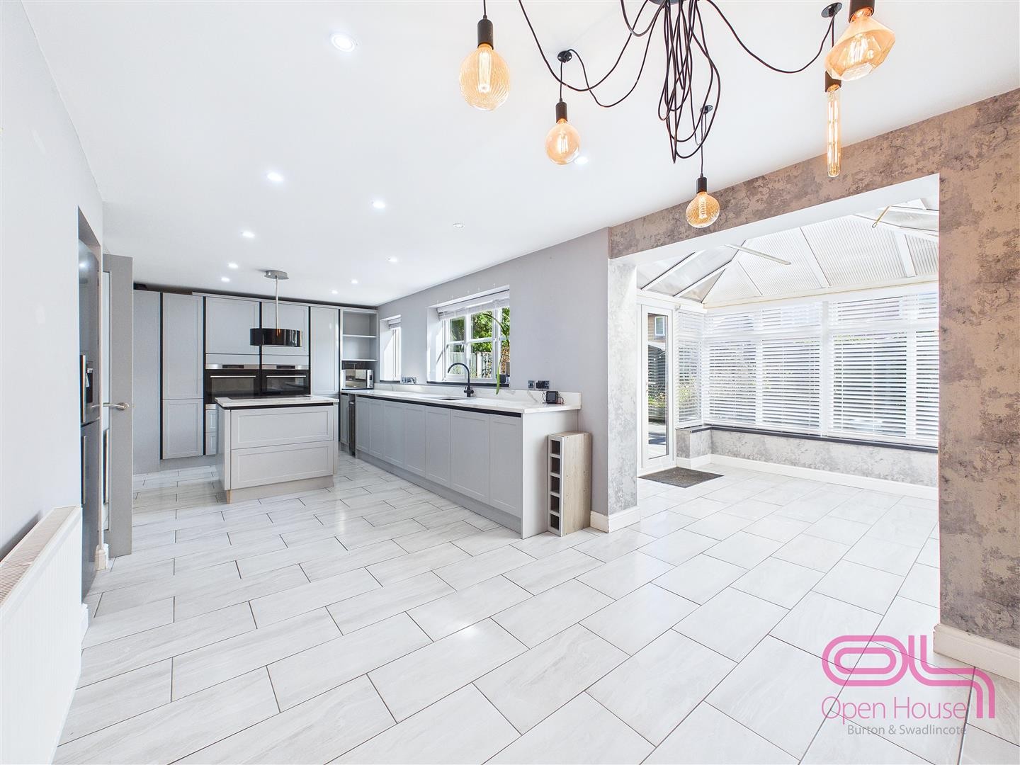 Bryony, Branston, Burton-On-Trent image 9