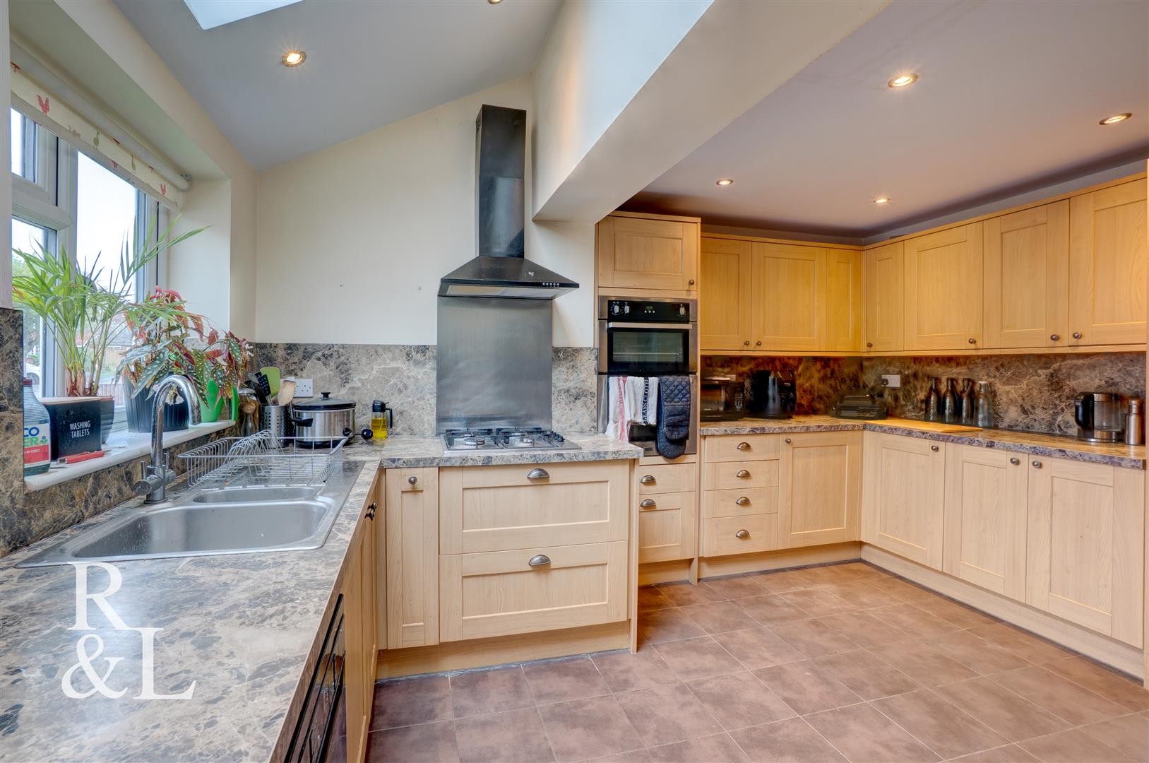 Hartleyburn, Wilnecote, Tamworth image 5