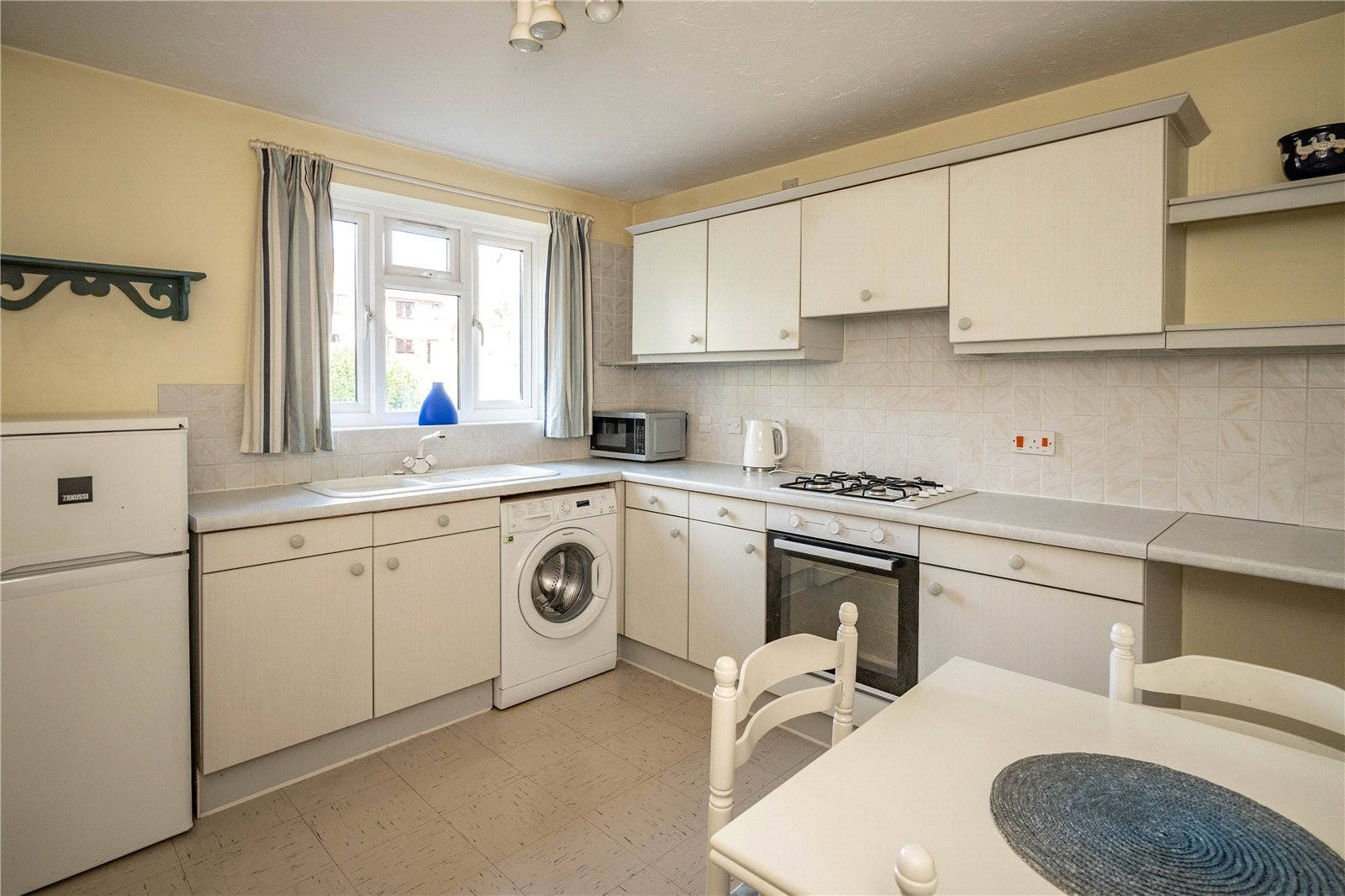 Bartholemews Lane, Bromsgrove, Worcestershire image 5