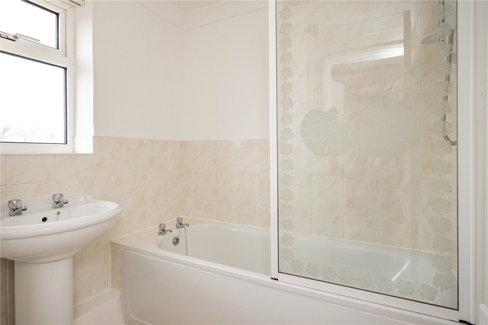 Mercia Close, Bromsgrove, Worcestershire image 16