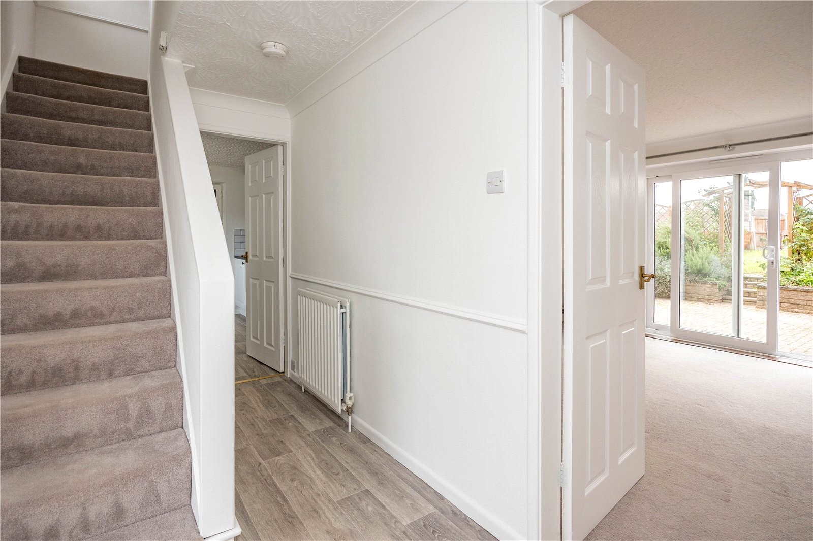 Mercia Close, Bromsgrove, Worcestershire image 3