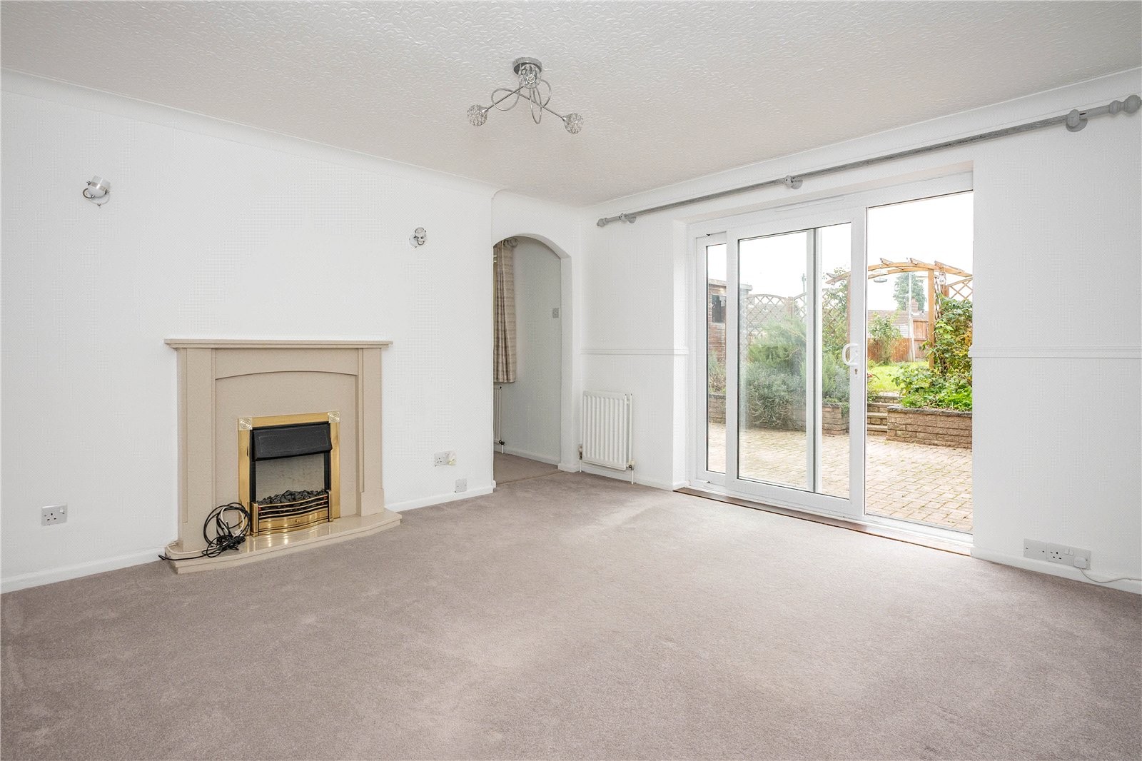 Mercia Close, Bromsgrove, Worcestershire image 4
