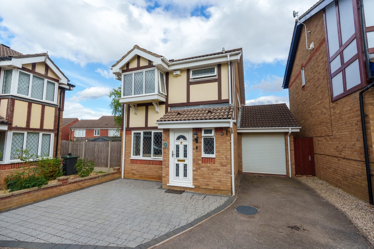 Andrews Way, Raunds image 1