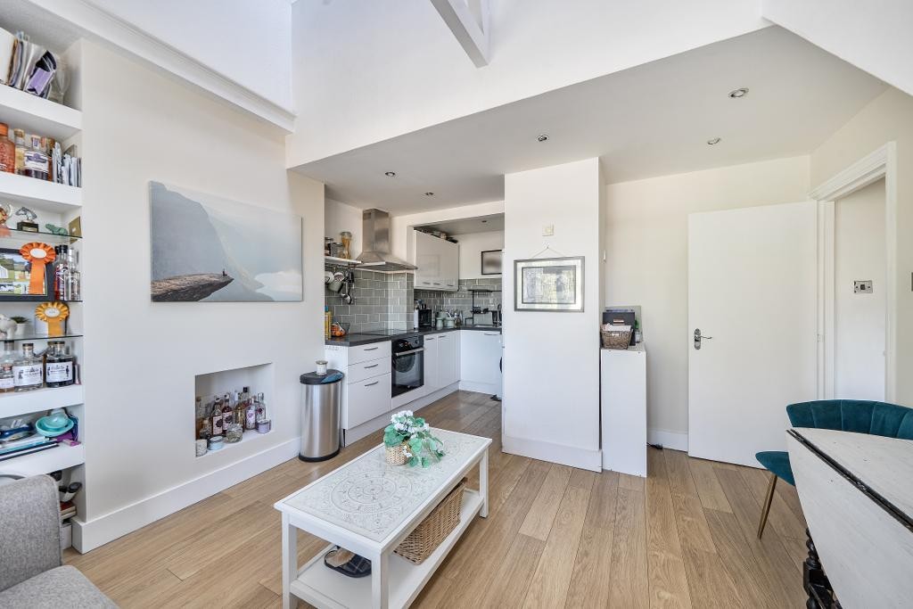 9a Limpsfield Road, Sanderstead image 5