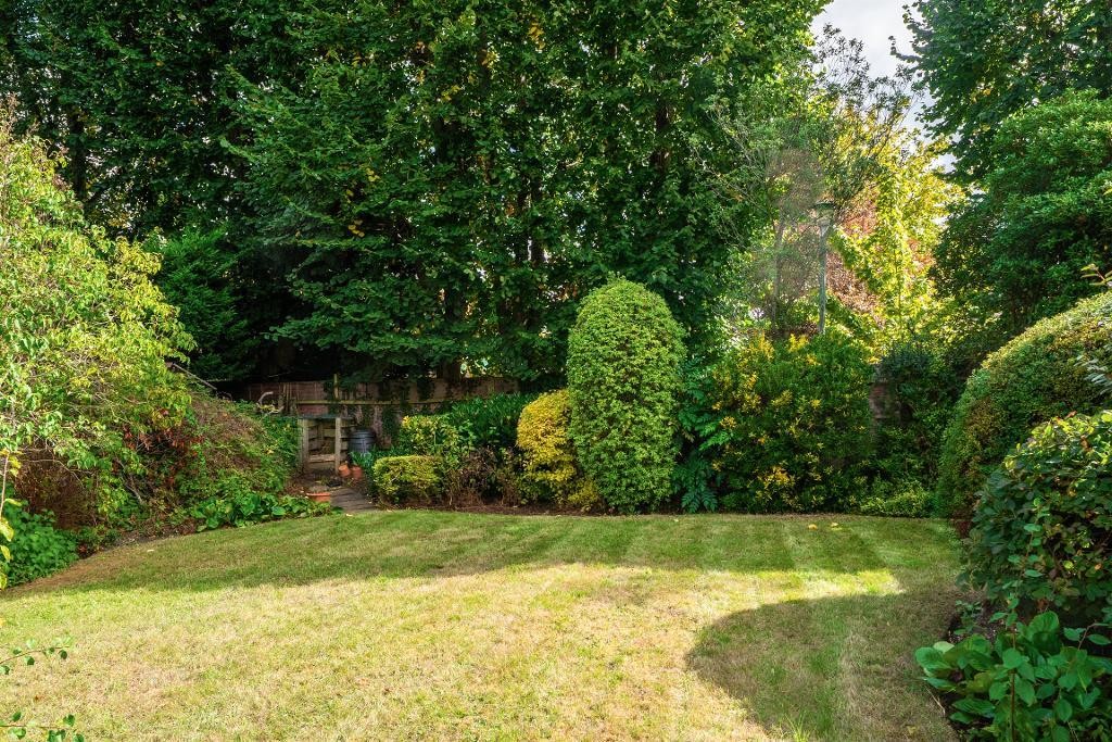 Cranleigh Gardens, South Croydon image 23