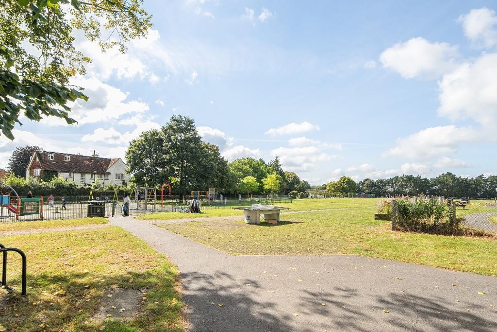 Cranleigh Gardens, South Croydon image 31