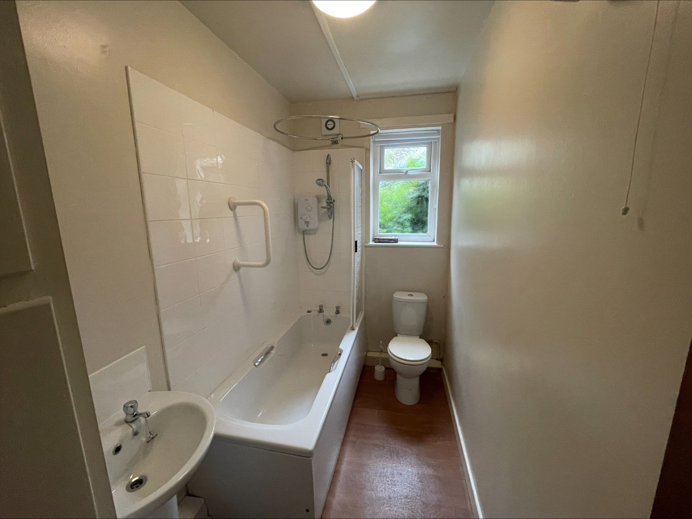 Priestthorpe Close, Bingley, BD16 image 3