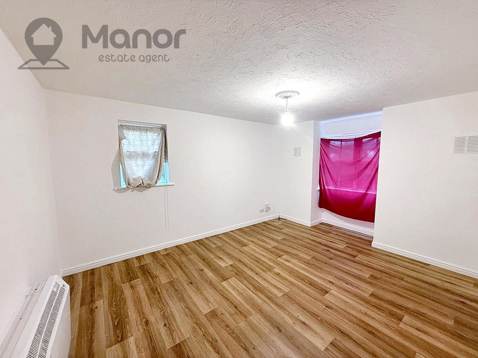 Rose Court, Bluebell Way, Ilford, IG1 2LN image 3