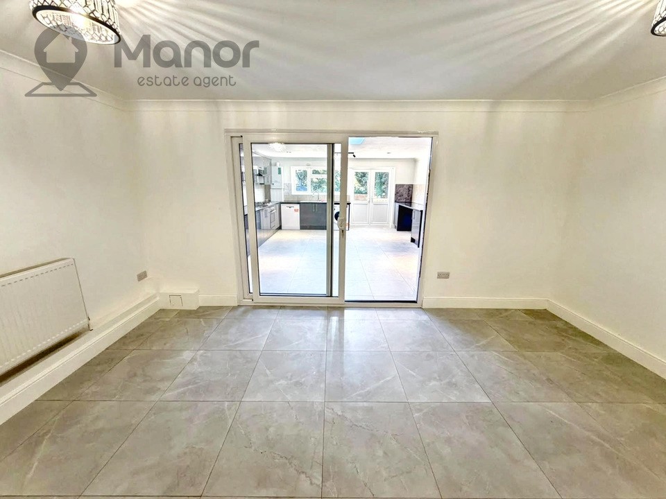 Cardinal Drive, Hainault, IG6 2SJ image 11