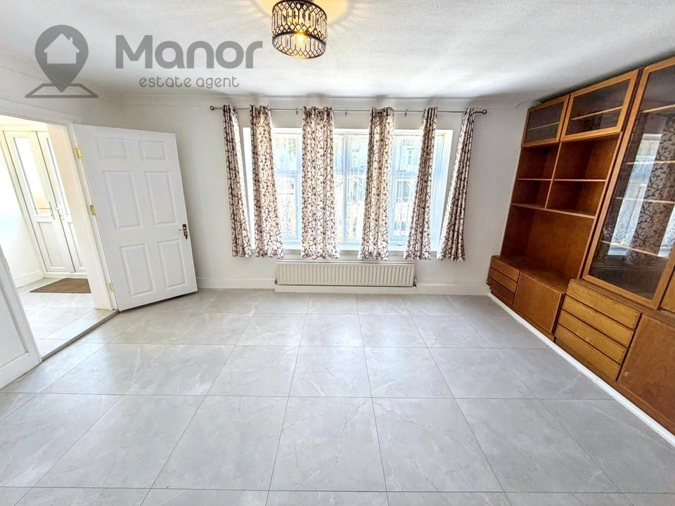 Cardinal Drive, Hainault, IG6 2SJ image 12