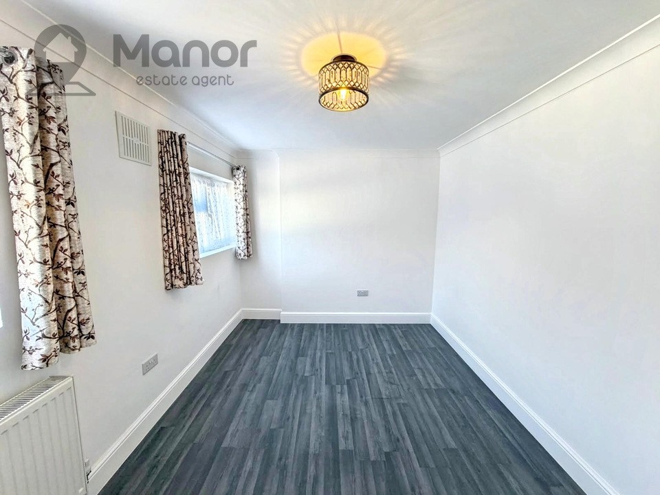 Cardinal Drive, Hainault, IG6 2SJ image 17