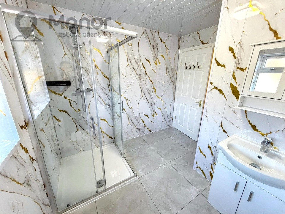 Cardinal Drive, Hainault, IG6 2SJ image 3