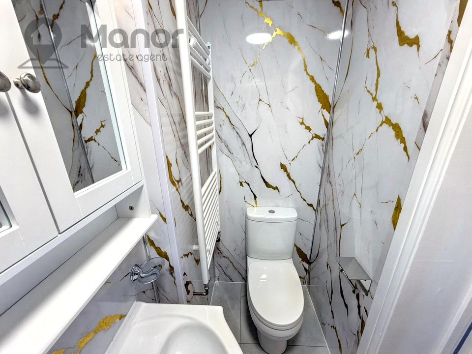 Cardinal Drive, Hainault, IG6 2SJ image 28