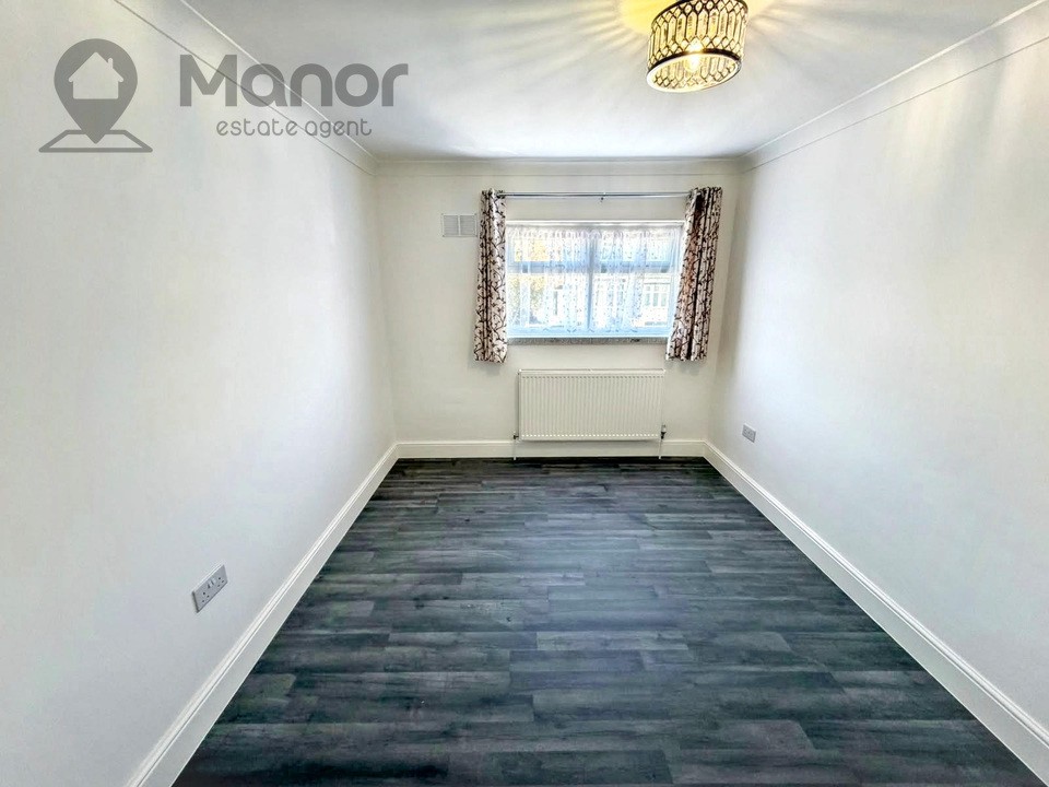 Cardinal Drive, Hainault, IG6 2SJ image 30