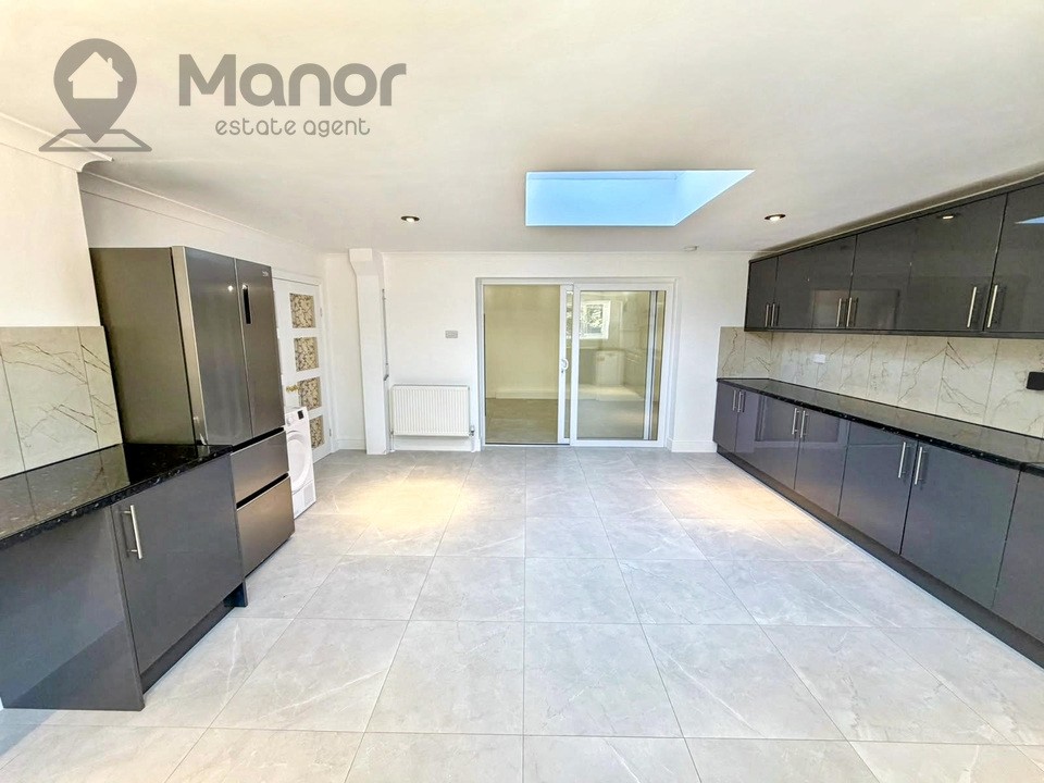 Cardinal Drive, Hainault, IG6 2SJ image 10