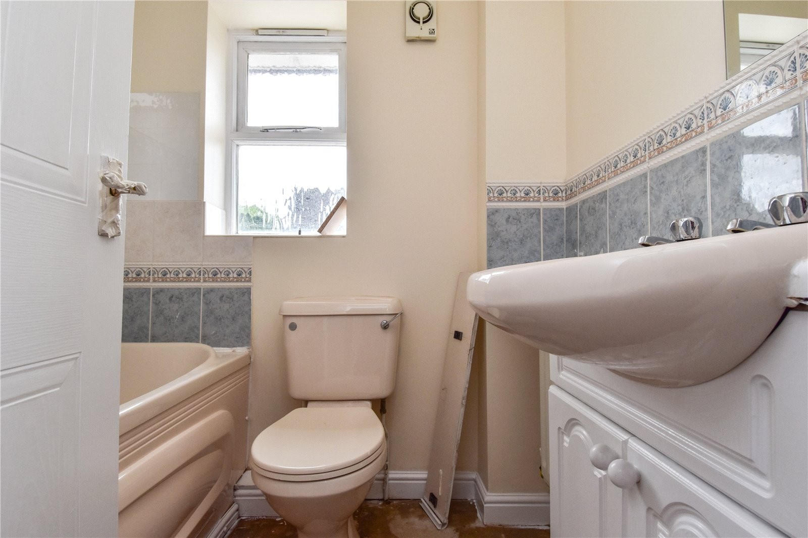 Vineyard Road, Birmingham, West Midlands image 11