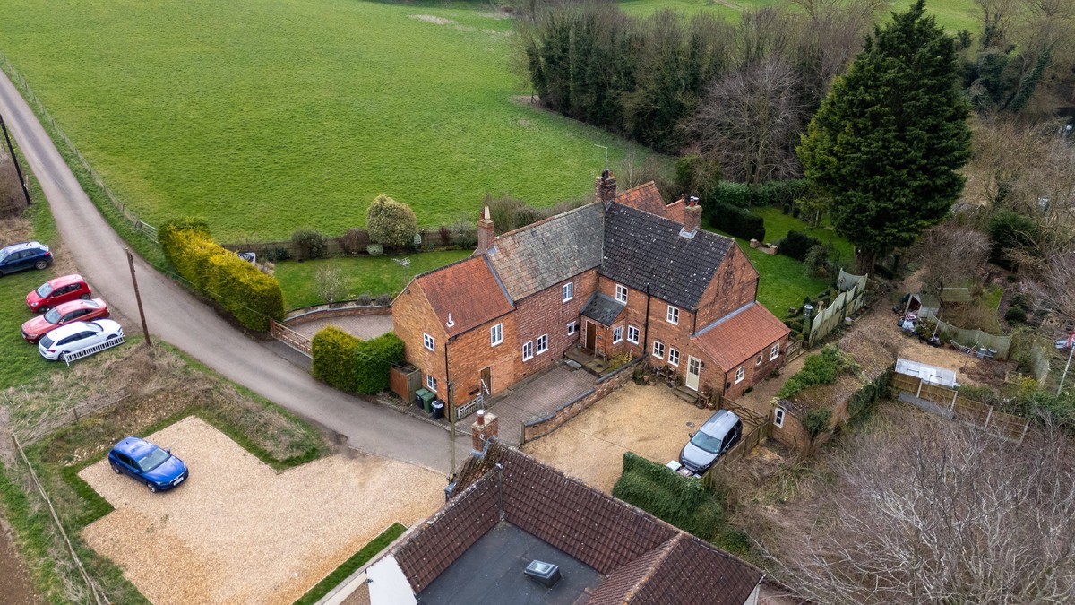 Hill Farm Cottage, Woodwell, Woodford image 4