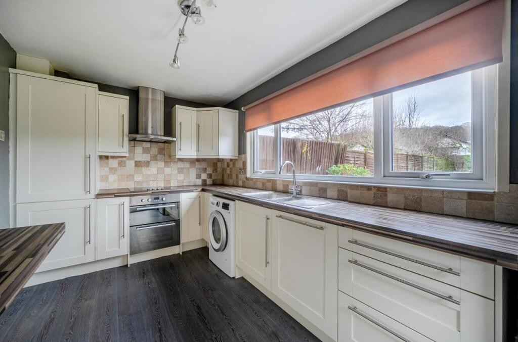 West End Lane, Horsforth, Leeds image 5