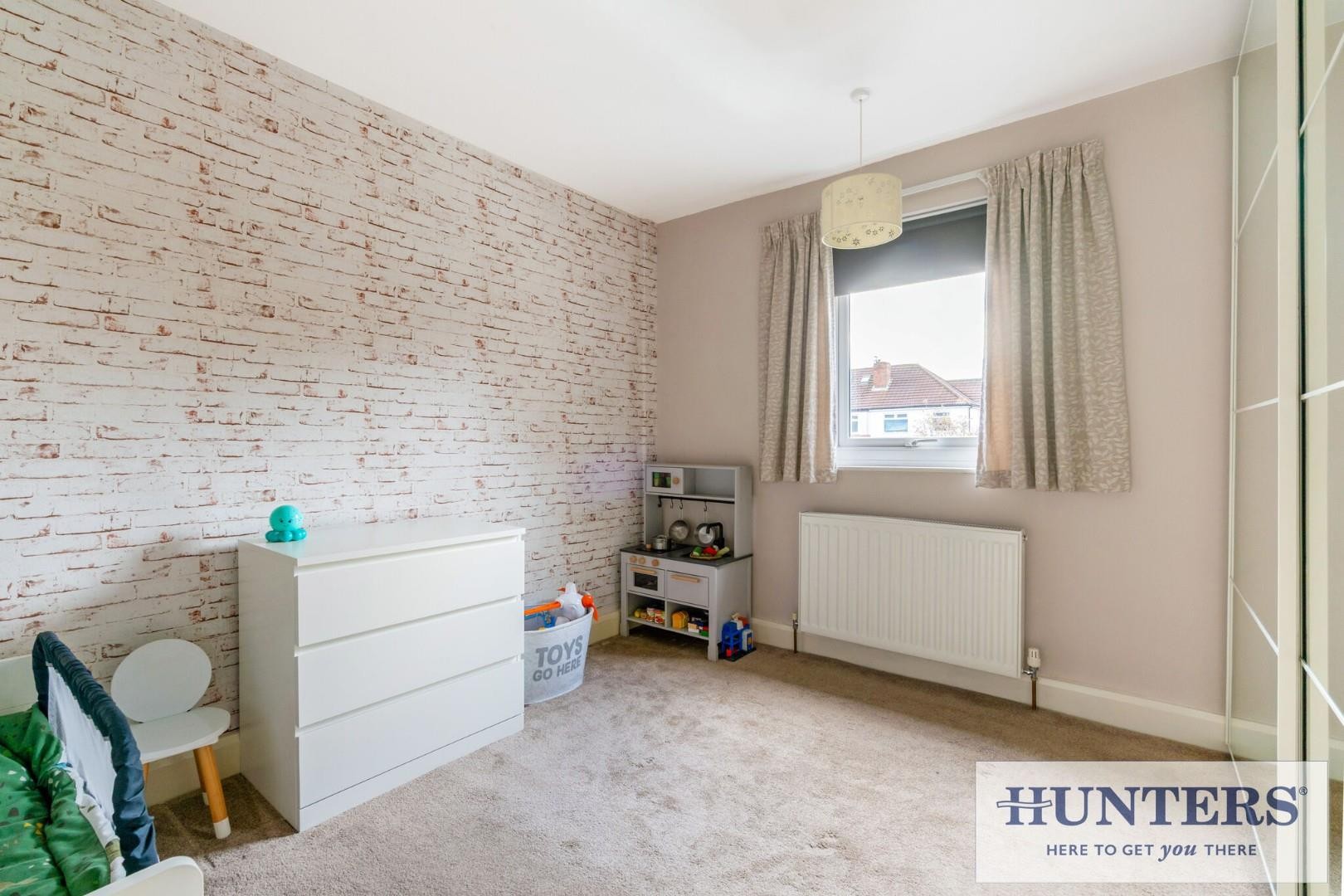 Harrogate Road, Rawdon, Leeds image 14