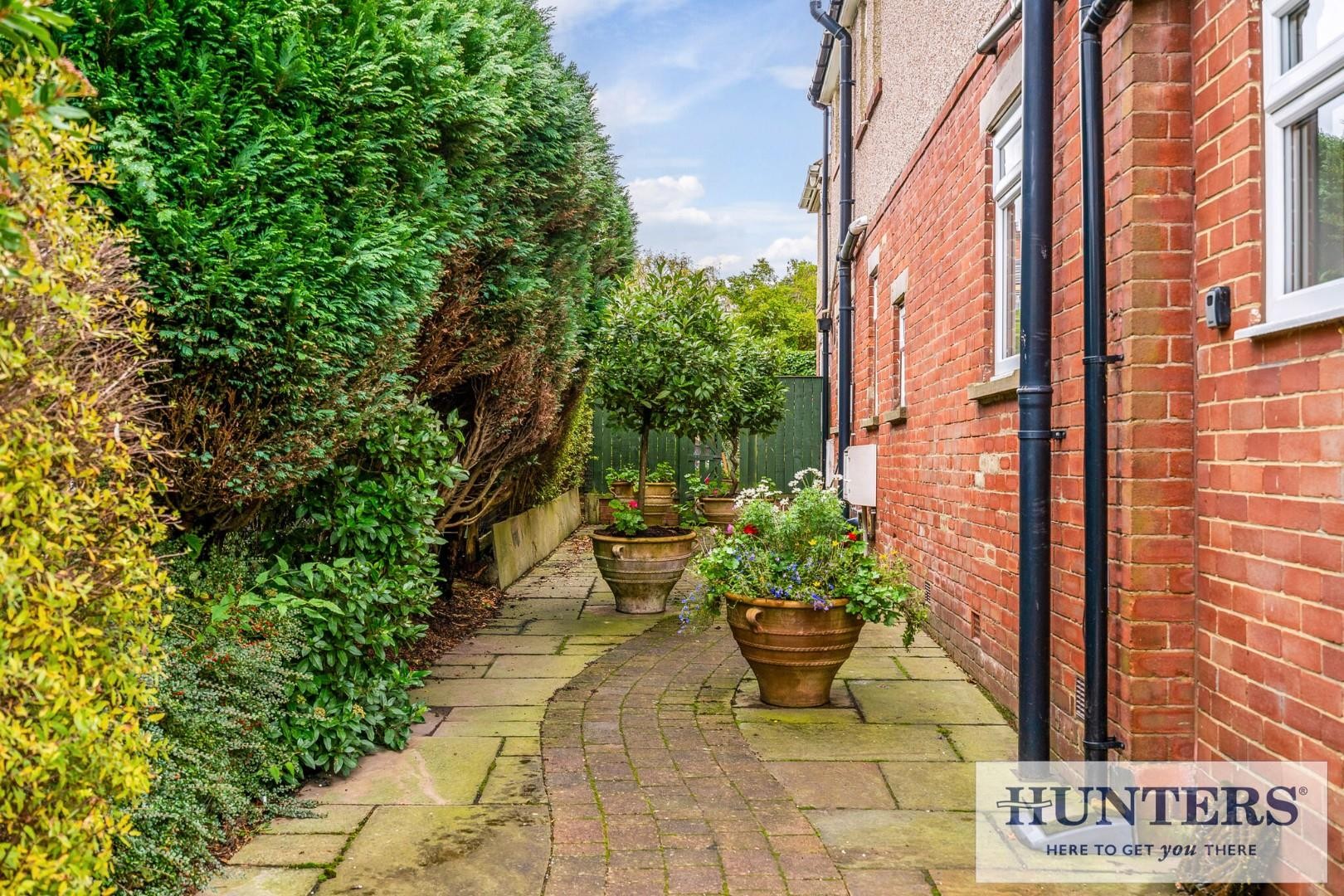 Harrogate Road, Rawdon, Leeds image 29