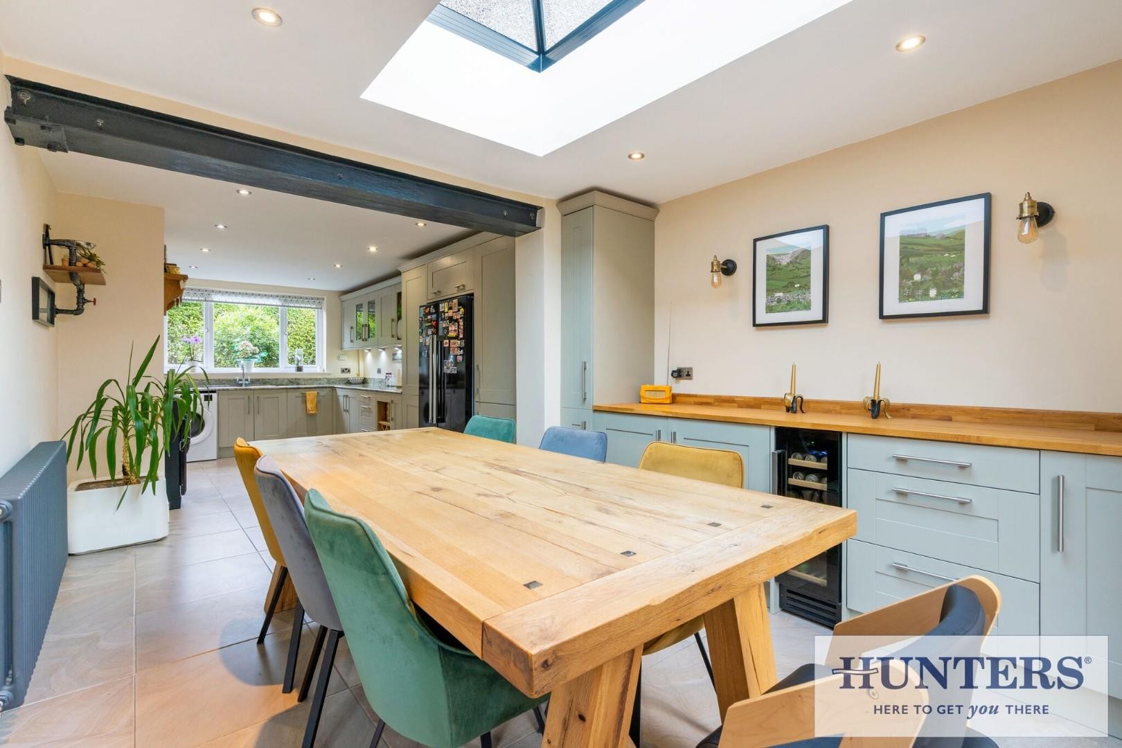 Harrogate Road, Rawdon, Leeds image 6